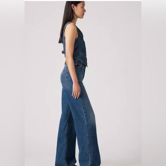 Levi’s ribcage wide leg jeans - Size 26 - Color: Polar Perimeter - Picture 2 of 9